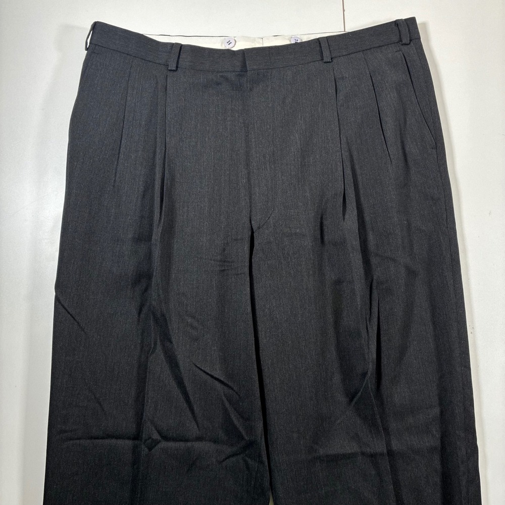 Brooks Brothers 100% Wool Dress Pant 38x31 Gray Pleated Stretch Cuffed (Tag 42L)